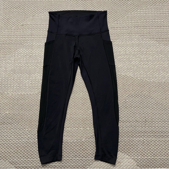 RARE Lululemon Seek The Heat Crop Sz 6 In Black - Picture 5 of 9